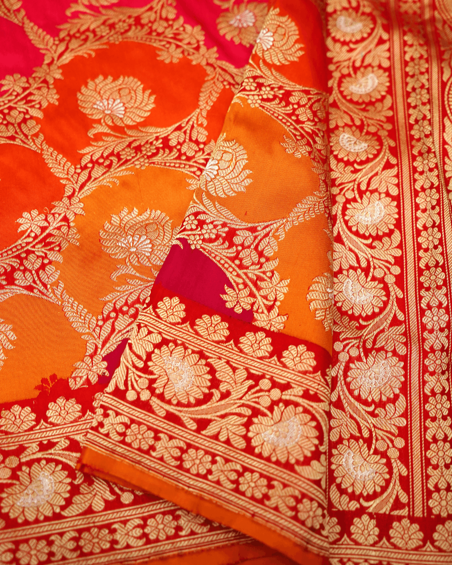 Rangkat Chaukadi - Pure Banarasi Katan Silk Rangkaat Handwoven Saree
