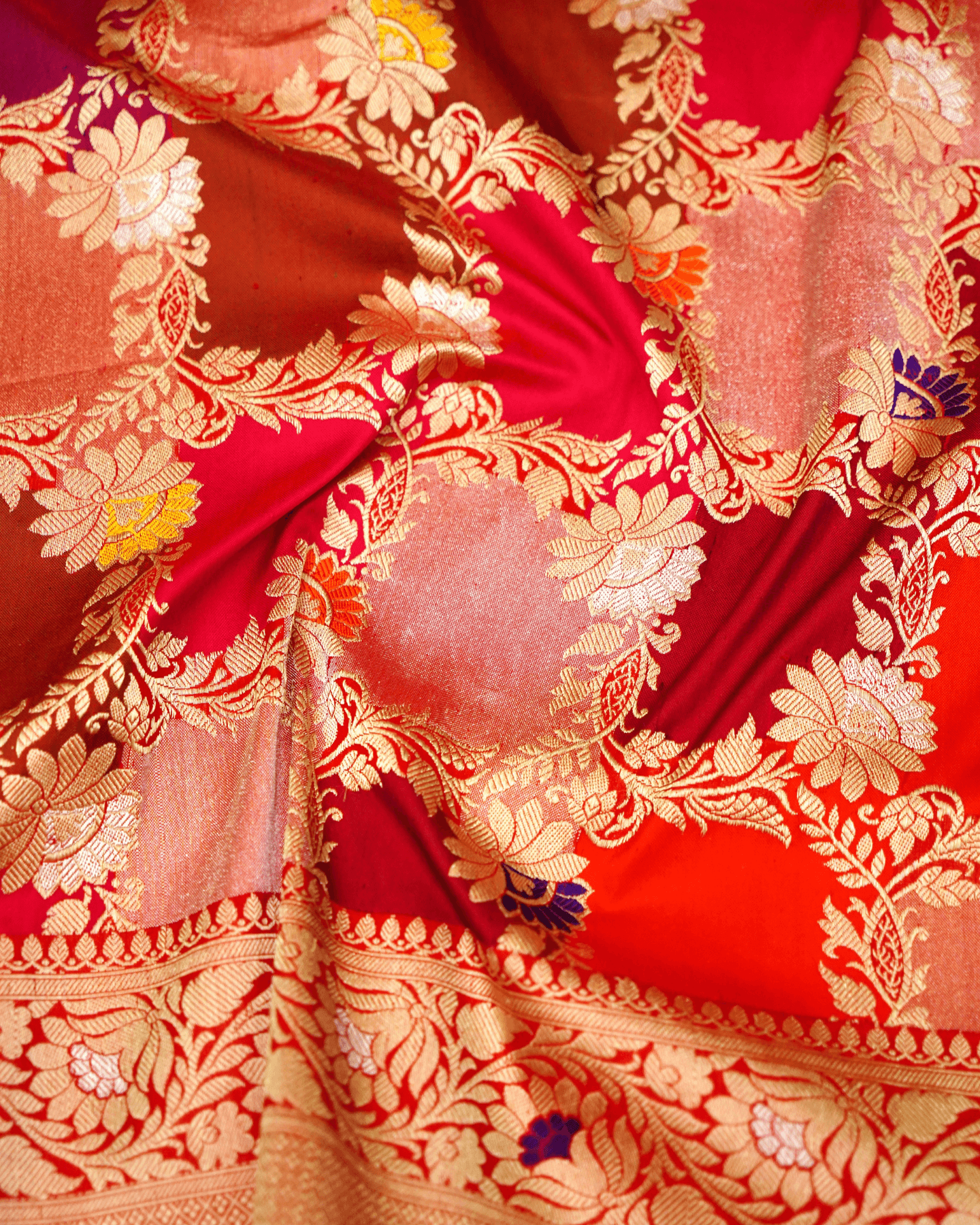 Rangkat Chaukadi - Pure Banarasi Katan Silk Rangkaat Handwoven Saree