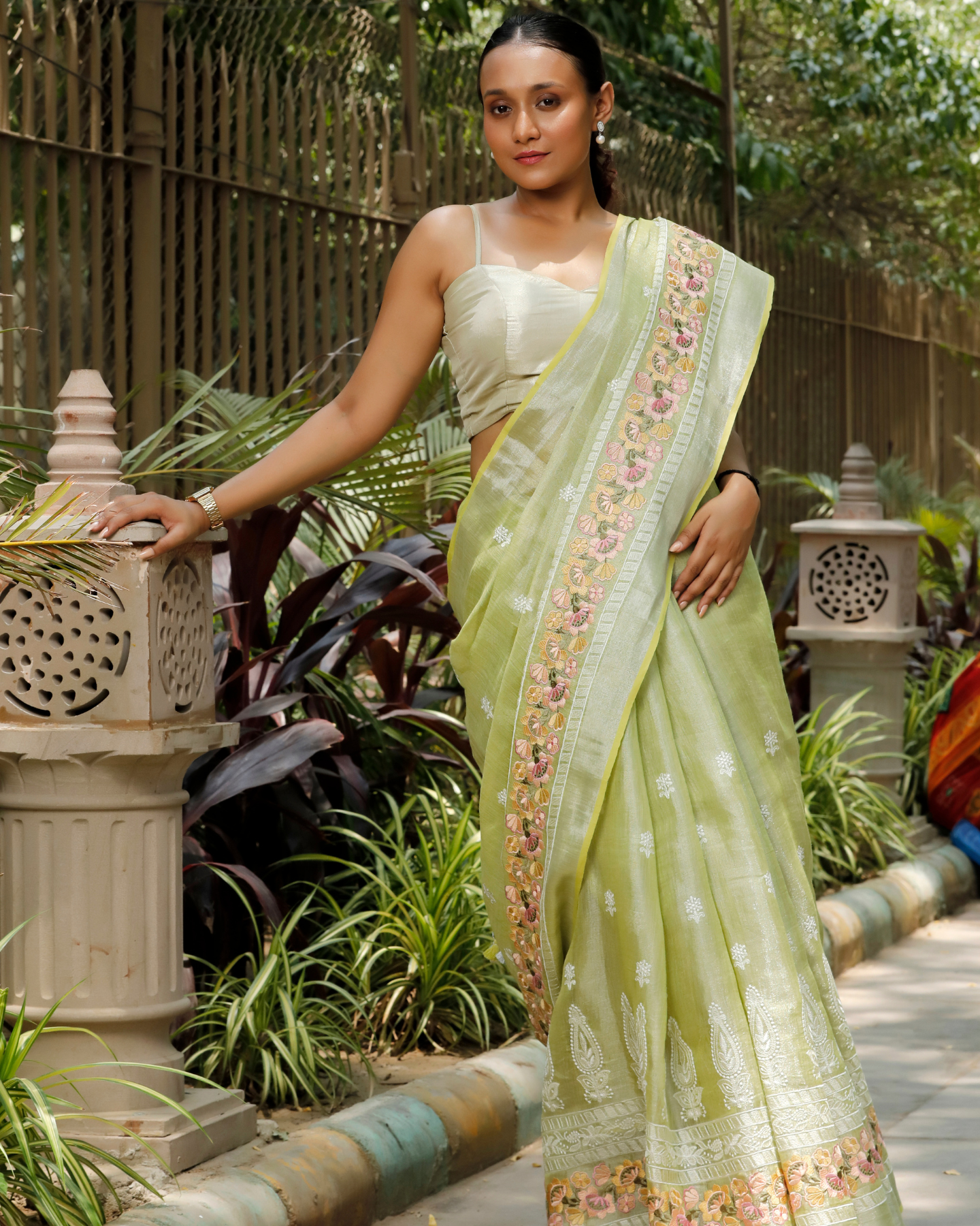 Lemon Green Linen-Tissue Chikankari Saree